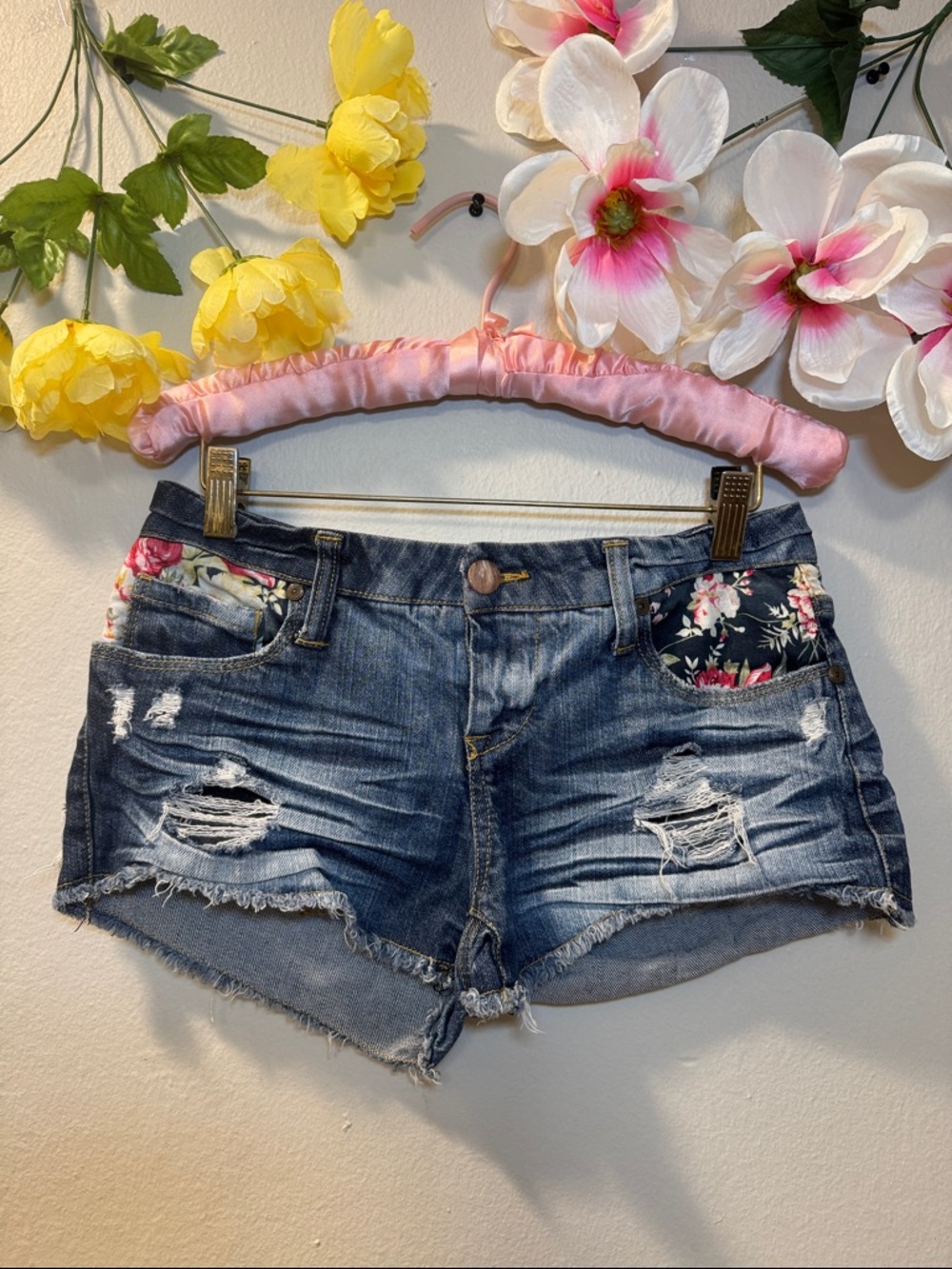 Trendy Distressed Floral Jean Shorts